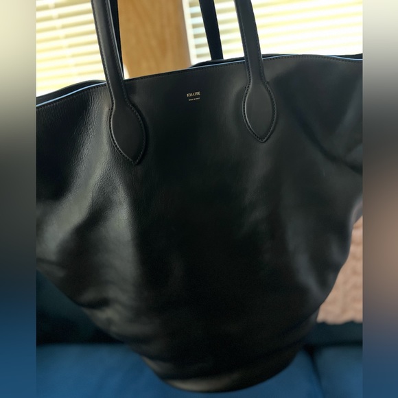🛑SOLD!🛑 KHAITE Osa Tote LARGE Black Leather - Picture 6 of 13